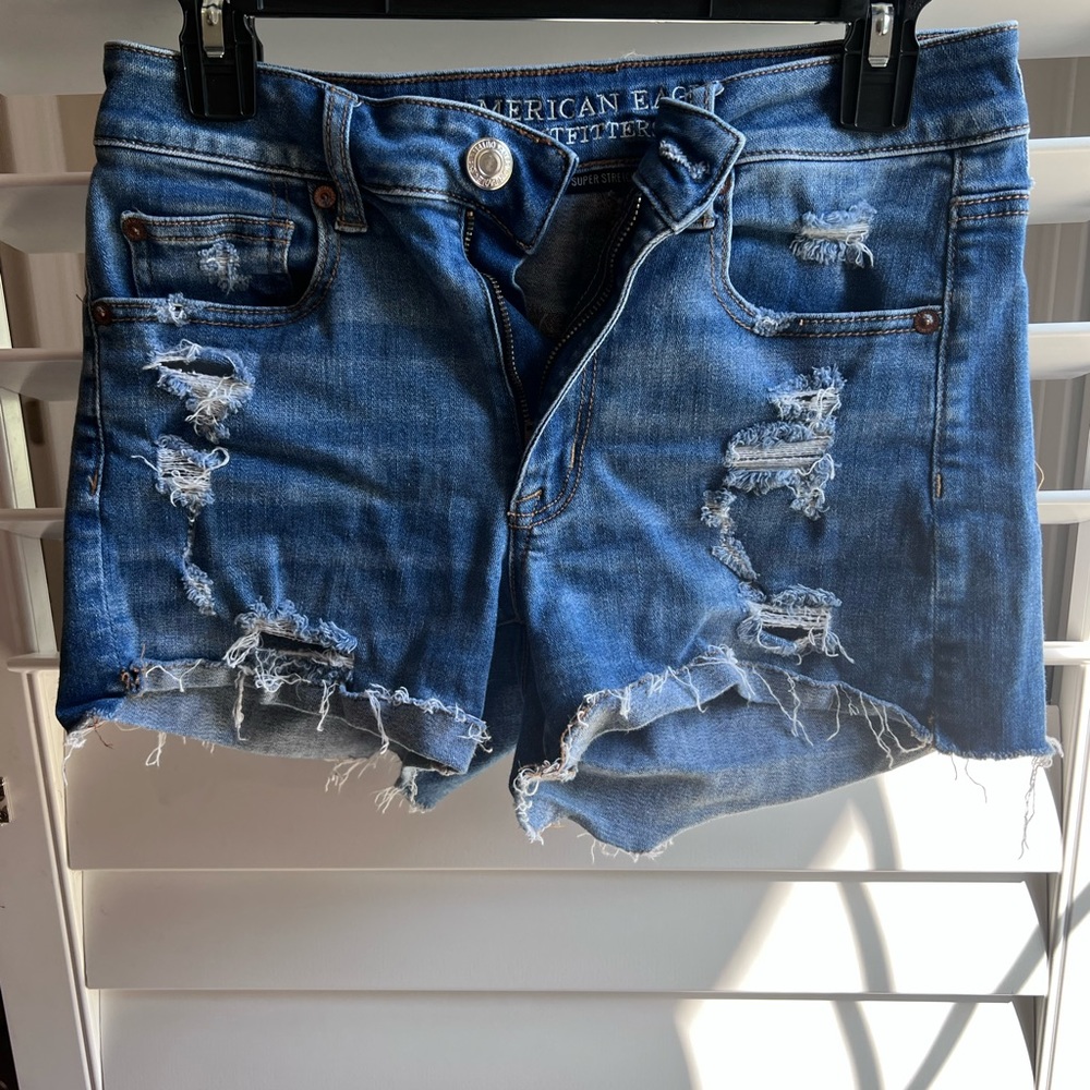American eagle shorts size 6